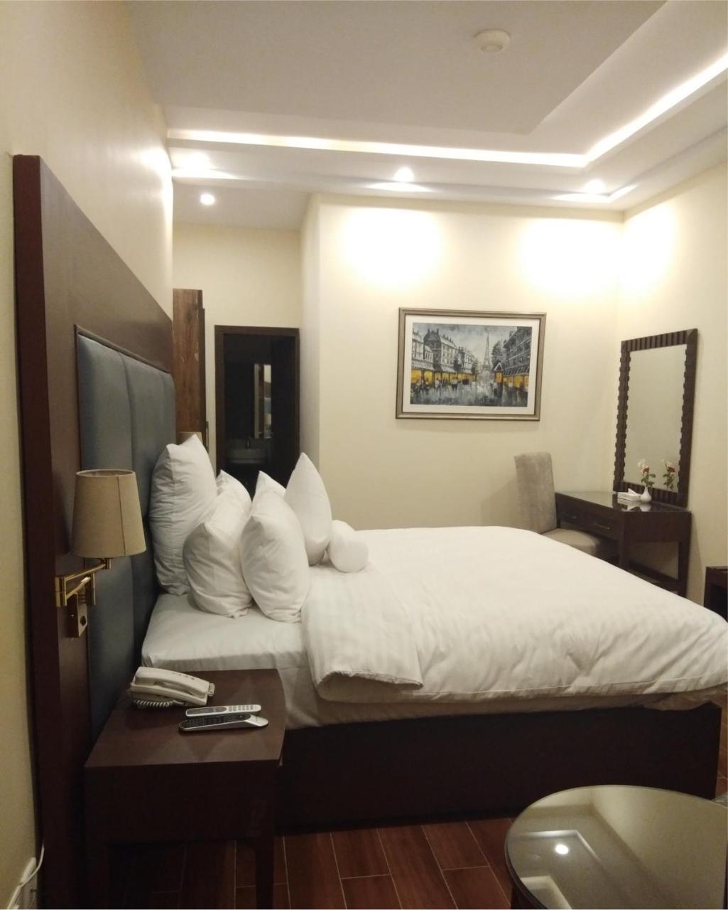 S Chalet Multan Exterior photo