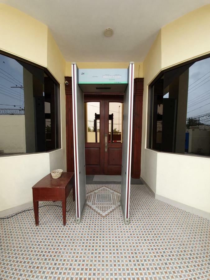 S Chalet Multan Exterior photo