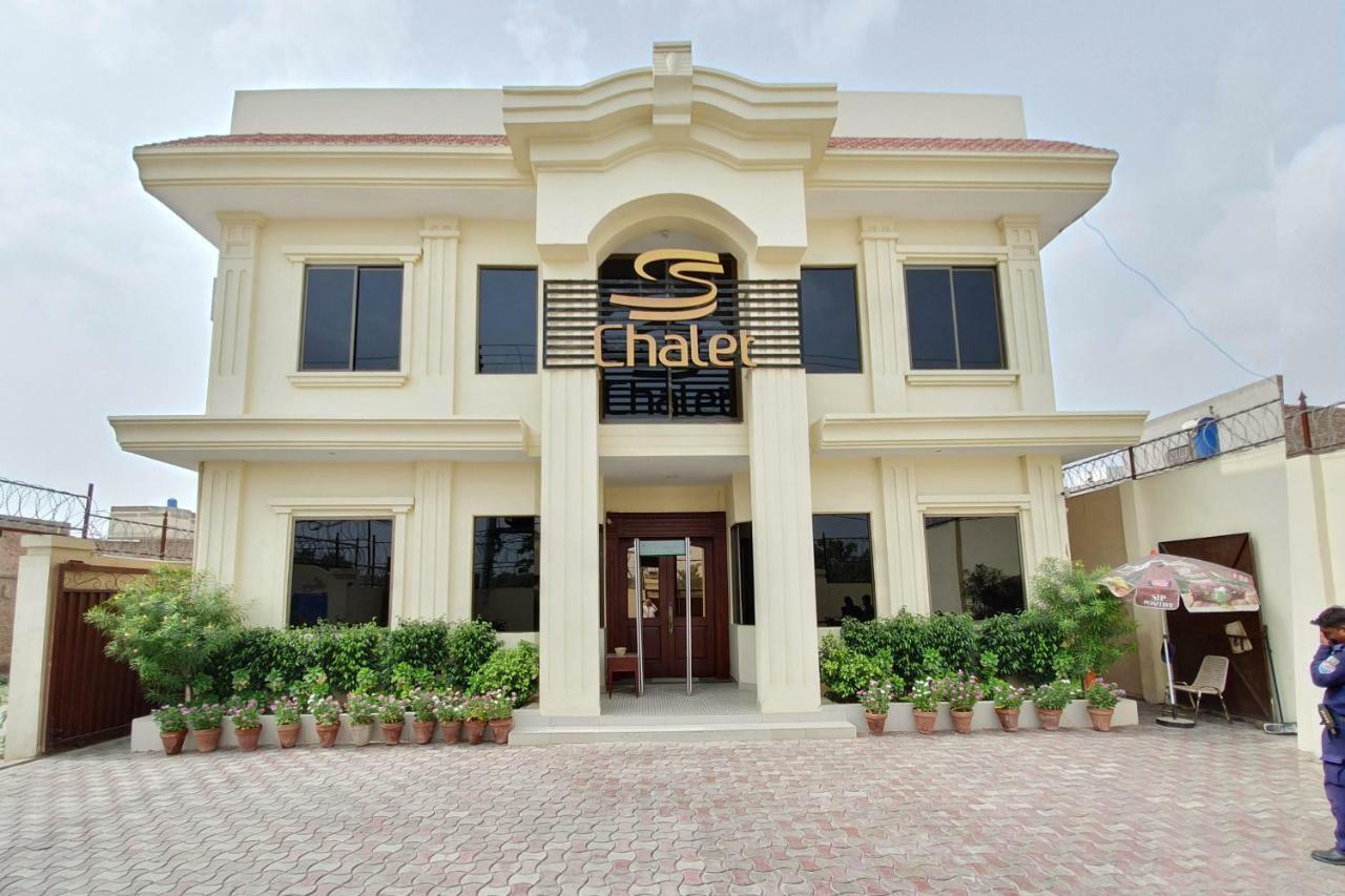S Chalet Multan Exterior photo